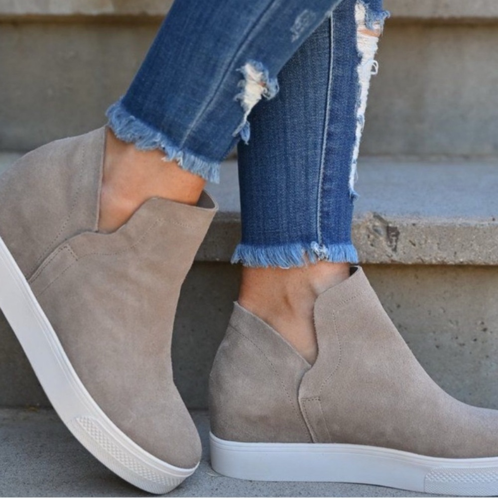 Steve Madden Wrangle Wedge Sneaker